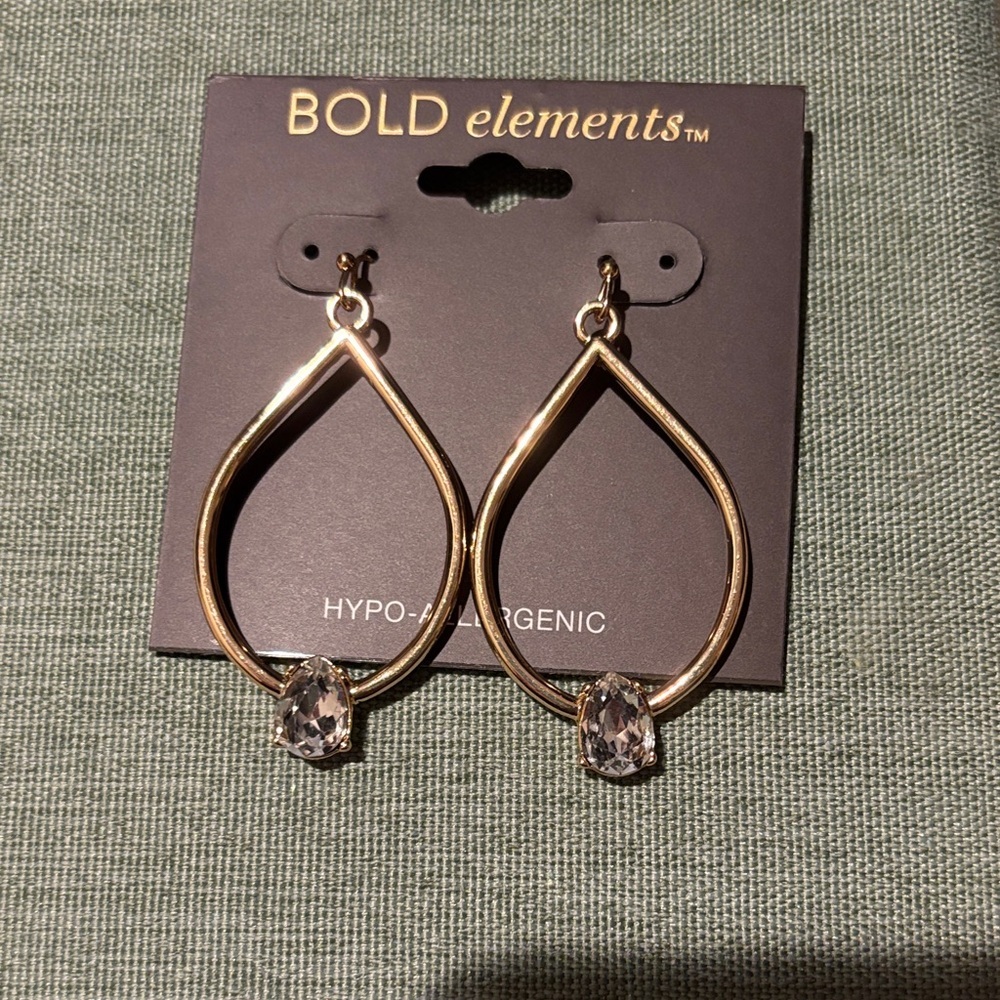 BOLD elements Gold Teardrop Earrings with Clear Gemstones